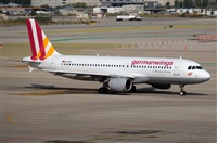 Adolfmalet-Spotters Barcelona-El Prat. Click to see full size photo