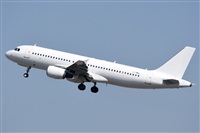 Oscar Martinez Spotters BCN-El Prat. Click to see full size photo