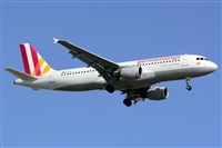 Adolfmalet-Spotters Barcelona-El Prat. Click to see full size photo