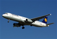 Adolfmalet-Spotters Barcelona-El Prat. Click to see full size photo