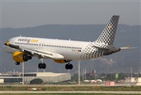 Jos Miguel Bernases - Noisy Spotters. Click to see full size photo