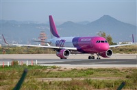 Adolfmalet-Spotters Barcelona-El Prat. Click to see full size photo