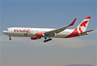 Jordi Rull Dalmau.Spotters BCN-El Prat. Click to see full size photo