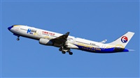 Huang ChengJen. Click to see full size photo