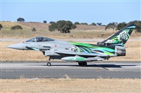 �Anonymous aviation photographer-AIRE.ORG. Click to see full-size photo