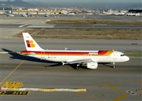 Adolfmalet-Spotters Barcelona-El Prat. Click to see full size photo