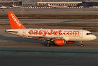 Jos Miguel Bernases - Noisy Spotters. Click to see full size photo