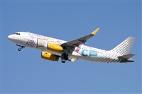 Jordi Rull Dalmau.Spotters BCN-El Prat. Click to see full size photo