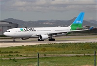 Jordi Rull Dalmau.Spotters BCN-El Prat. Click to see full size photo