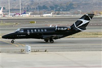 �Manuel Fernandez. Click to see full size photo