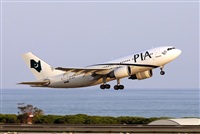 Pere  Escala - Spotters Barcelona-El Prat. Click to see full size photo