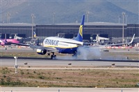 Adolfmalet-Spotters Barcelona-El Prat. Click to see full size photo