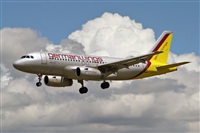 Jordi Rull Dalmau.Spotters BCN-El Prat. Click to see full size photo