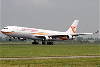 Rubn Gil - Noisy Spotters. Click to see full size photo