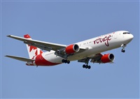 Adolfmalet-Spotters Barcelona-El Prat. Click to see full size photo