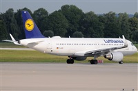 Gabriele Fontana - Tuscan Aviation. Click to see full size photo