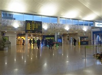 �C�sar Prieto. Click to see full size photo