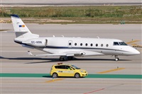 Rubn Gil - Noisy Spotters. Click to see full size photo
