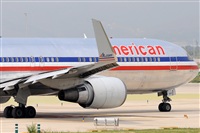 Rubn Gil - Noisy Spotters. Click to see full size photo