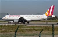 Adolfmalet-Spotters Barcelona-El Prat. Click to see full size photo