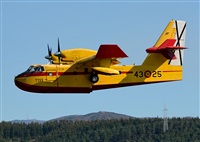 Anonymous aviation photographer-AIRE.ORG. Click to see full size photo