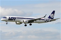 Rubn Gil - Noisy Spotters. Click to see full size photo
