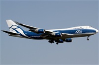 Rubn Gil - Noisy Spotters. Click to see full size photo