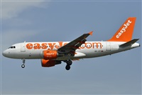 Gabriele Fontana - Tuscan Aviation. Click to see full size photo
