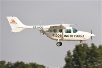 Anonymous aviation photographer-AIRE.ORG. Click to see full size photo