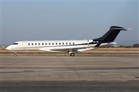 �Vicente Aguil�. Click to see full size photo