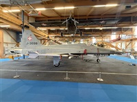 �Daniel Ferro. Click to see full size photo