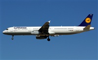 Adolfmalet-Spotters Barcelona-El Prat. Click to see full size photo