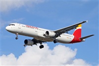 Jordi Rull Dalmau.Spotters BCN-El Prat. Click to see full size photo