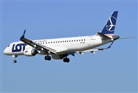 Adolfmalet-Spotters Barcelona-El Prat. Click to see full size photo
