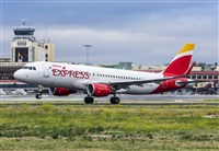 Oriol-Spotters Barcelona-El Prat. Click to see full size photo