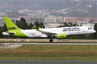 �Manuel Fernandez. Click to see full size photo