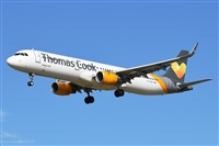 Adolfmalet-Spotters Barcelona-El Prat. Click to see full size photo