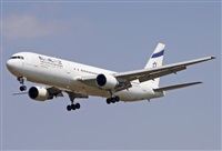 Jordi Rull Dalmau.Spotters BCN-El Prat. Click to see full size photo