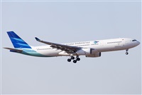 Rubn Gil - Noisy Spotters. Click to see full size photo