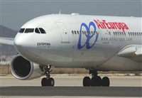 Adolfmalet-Spotters Barcelona-El Prat. Click to see full size photo