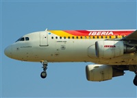Adolfmalet-Spotters Barcelona-El Prat. Click to see full size photo