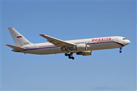 Jordi Rull Dalmau.Spotters BCN-El Prat. Click to see full size photo