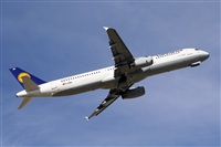 Jordi Rull Dalmau.Spotters BCN-El Prat. Click to see full size photo