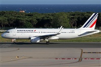 Rubn Gil - Noisy Spotters. Click to see full size photo