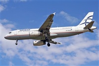 Jordi Rull Dalmau.Spotters BCN-El Prat. Click to see full size photo