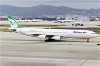 Rubn Gil - Noisy Spotters. Click to see full size photo