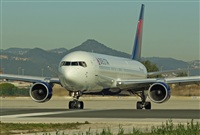 Adolfmalet-Spotters Barcelona-El Prat. Click to see full size photo