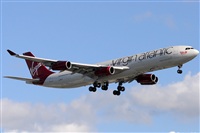 Rubn Gil - Noisy Spotters. Click to see full size photo