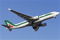Rubn Gil - Noisy Spotters. Click to see full size photo