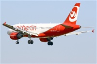 Adolfmalet-Spotters Barcelona-El Prat. Click to see full size photo